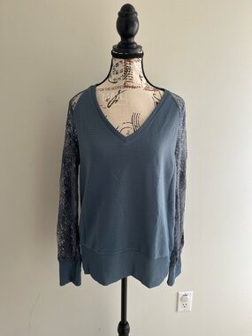 V-neck Lace Sleeve Pullover - Dusty Blue